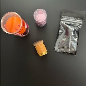 Makeup Brush and Beauty Sponge Set